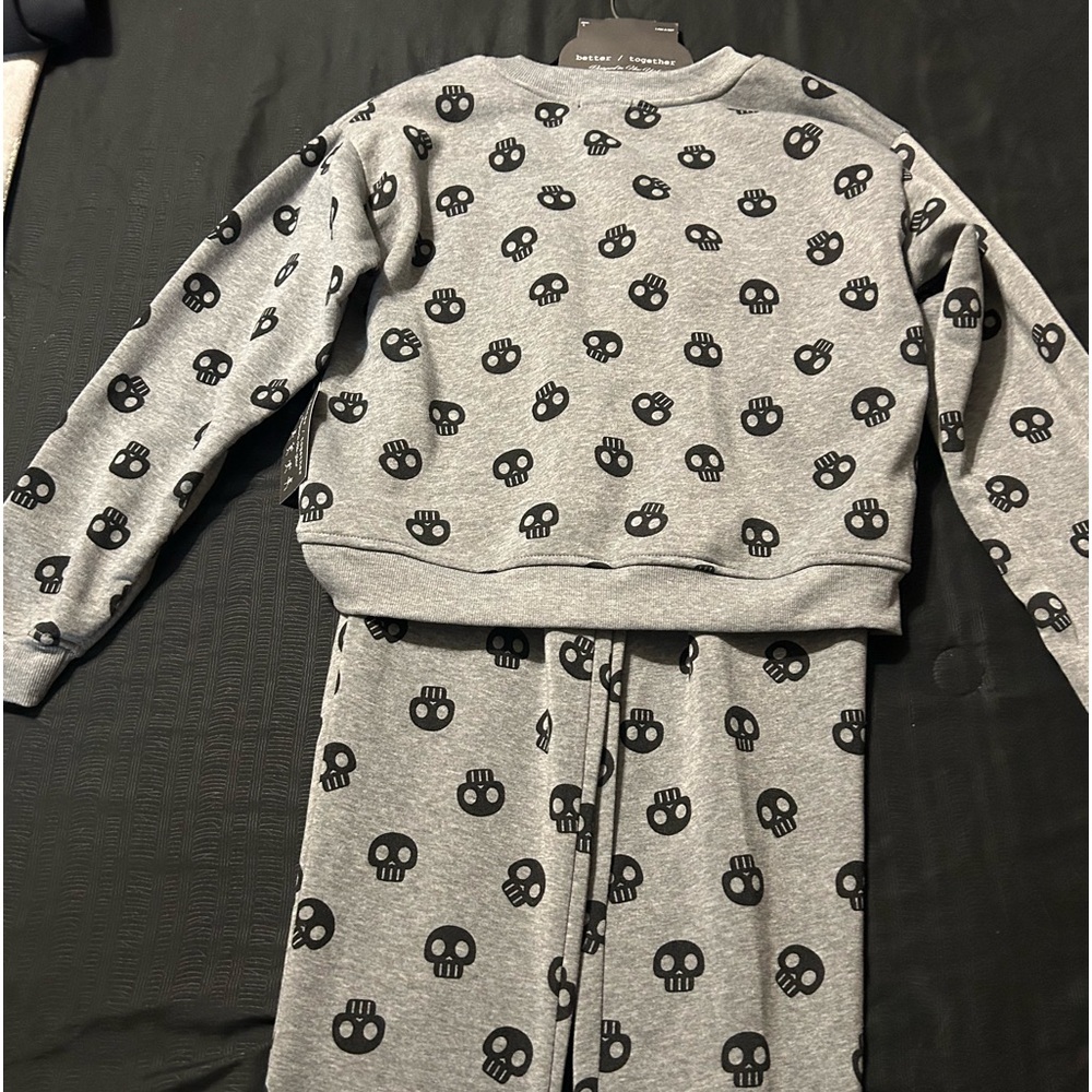 Matching jogger set with skulls
